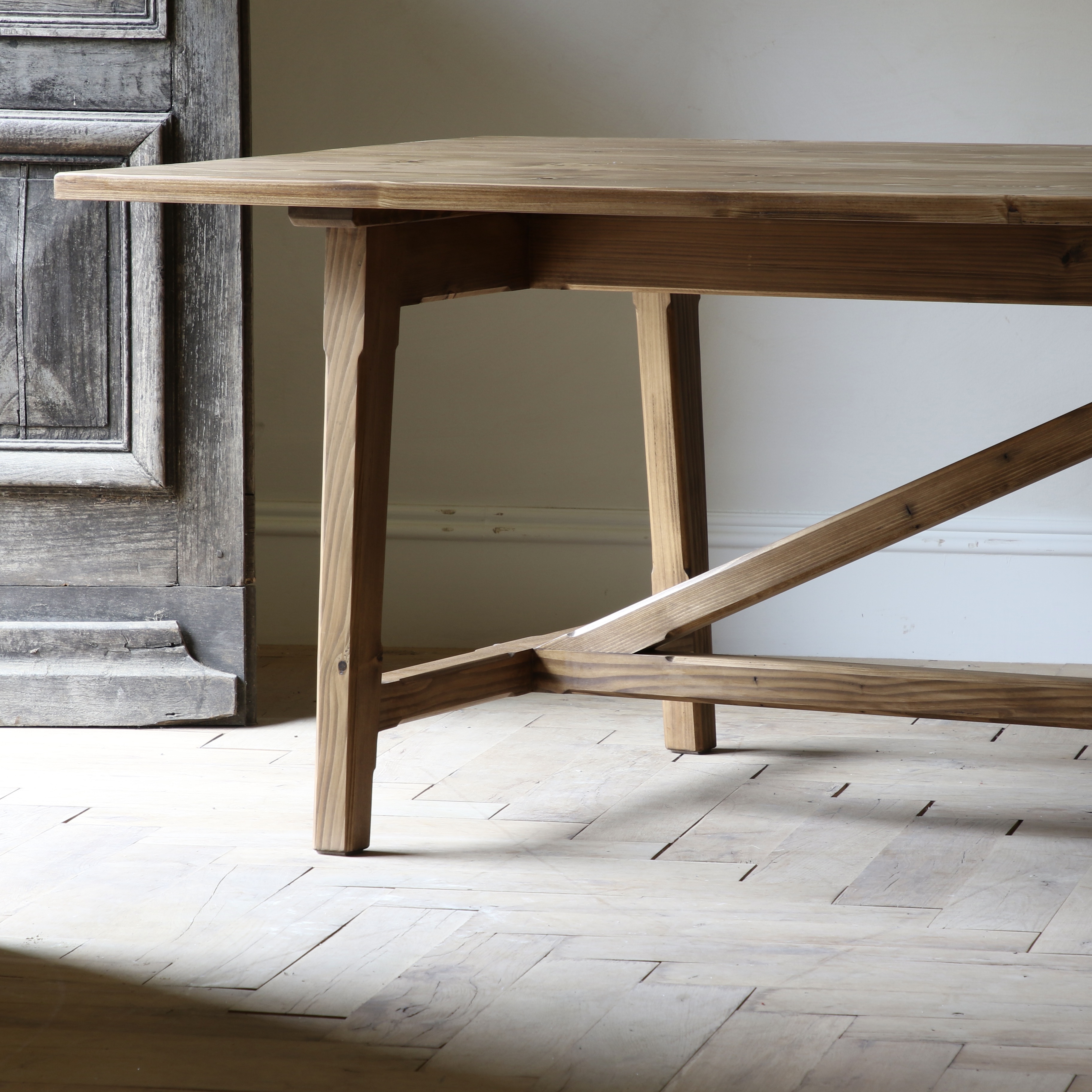 Orangery Table// JS Editions